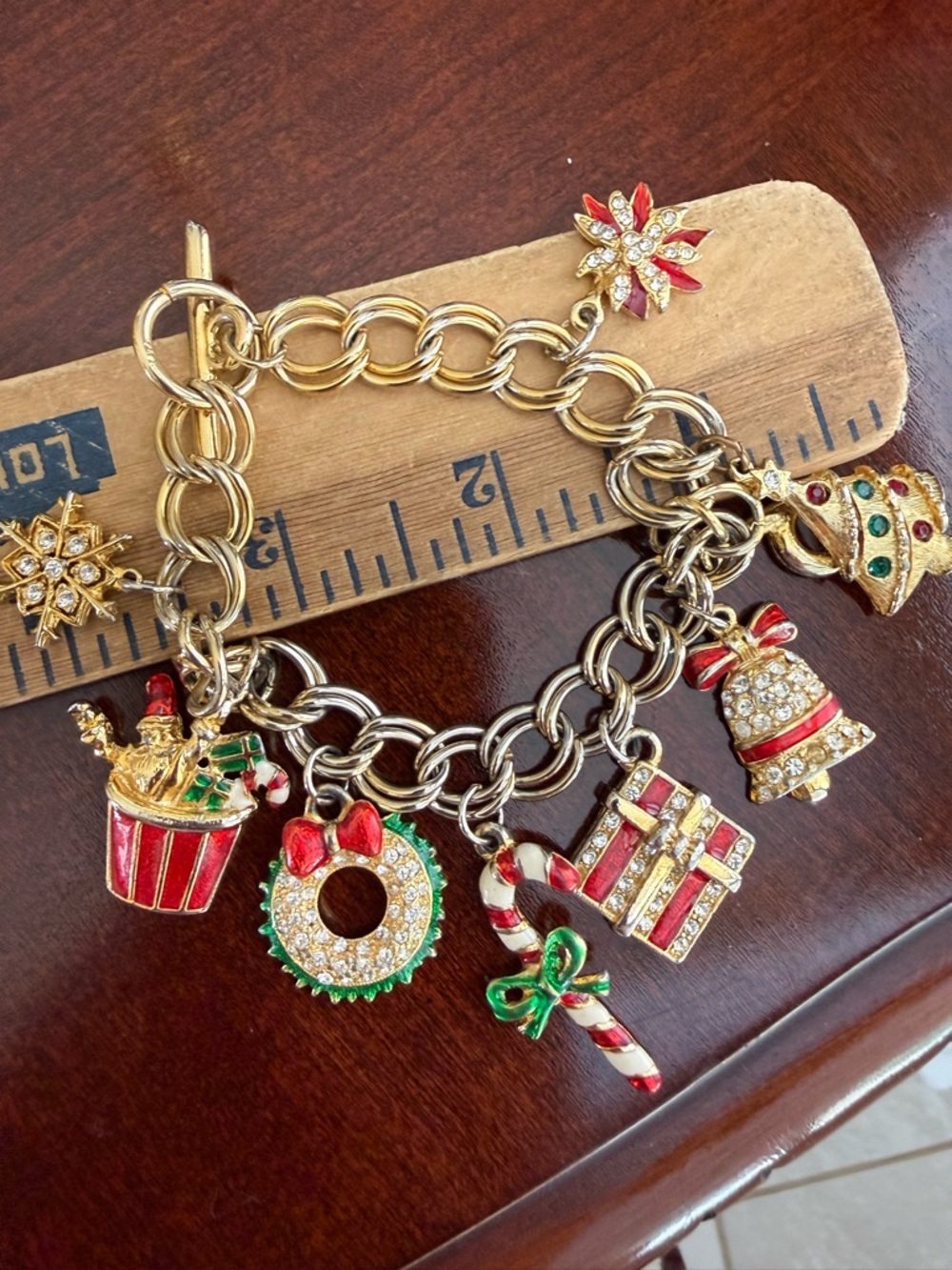Vintage Bloomingdales Christmas Charm Bracelet 1970's-80's - Picture 2 of 3